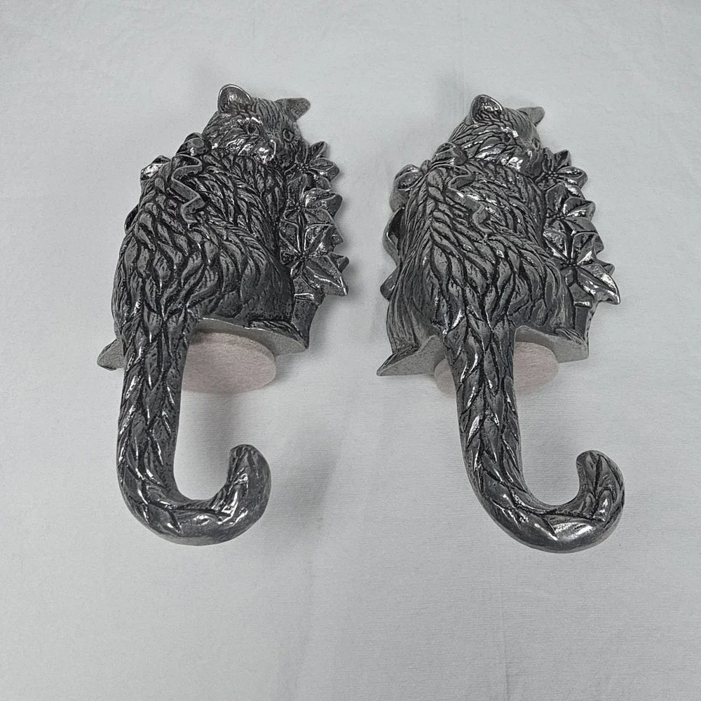 Lot of 2 Vintage Carson Pewter Cat Shelf Sitters # 96069 Book Case Decor Flowers